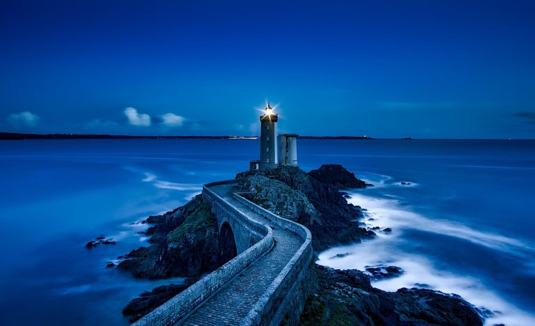 NewsFeedCranes topple during deadly tornado in northern France