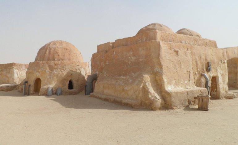 40 migrants, including infants, die in boat sinking off Tunisia